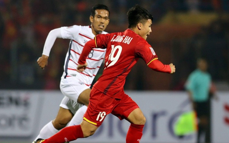 Chuyên gia Anh khen Quang Hải chơi hay ở vị trí số 10 AFF Cup, tin tức AFF Cup, ĐT Việt Nam, bóng đá Việt Nam, Park Hang Seo, Thái Lan, Singapore